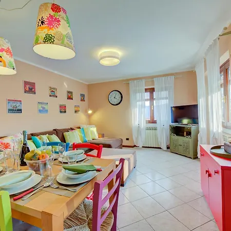 Casa Angiolina Lake Mountain View Villa