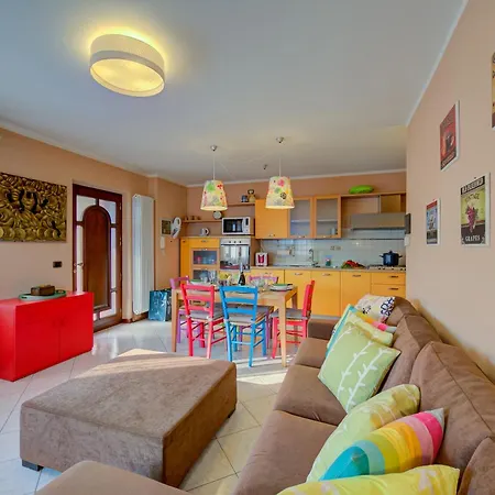 Casa Angiolina Lake Mountain View